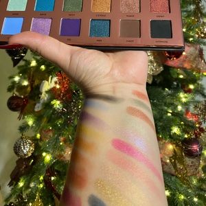 30 color eyeshadow palette